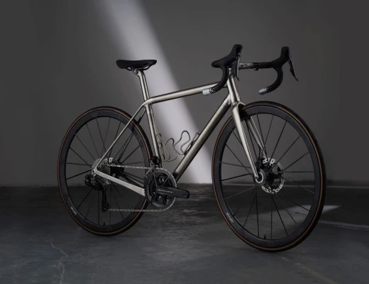 62e7eec78e2f2505e1458e3cSturdy-Shiny1-bike smaller 62e7eec78e2f2505e1458e3cSturdy-Shiny1-bike smaller